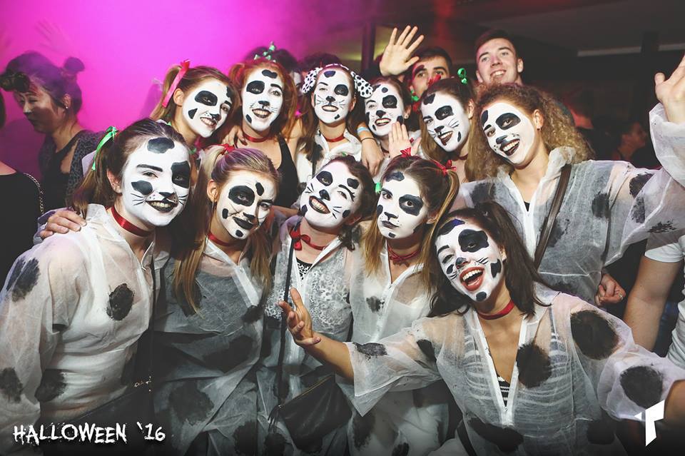 ah-i-see-you-came-as-11-dalmations