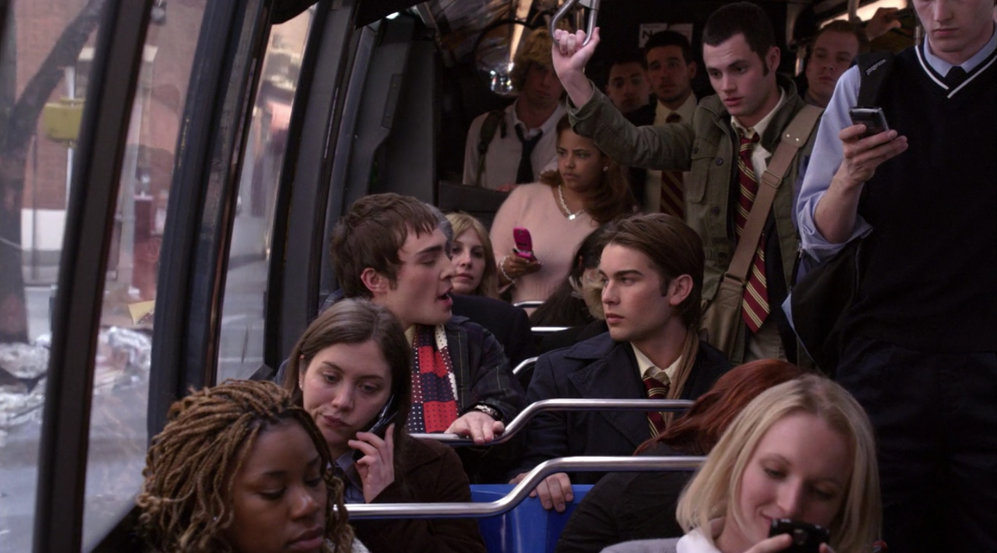 plot holes,  Although Chuck and Nate travel on the school bus in the pilot, they take limos for the rest of the series.