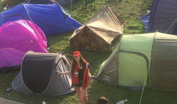how to survive at a festival