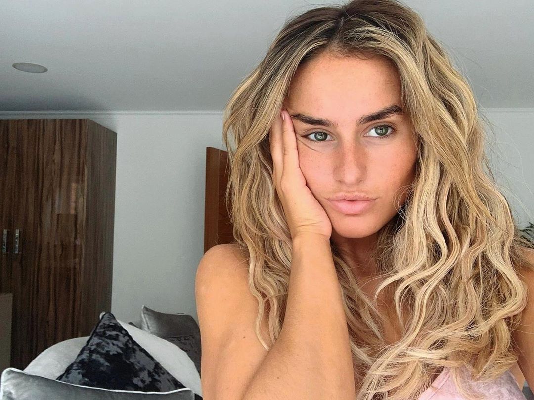 Image may contain: Love Island cast GCSE results, GCSE, results day, 2019, exams, Amber Davies, Love Island, cast, Islanders, GCSE results day 2019, Photo, Portrait, Photography, Skin, Woman, Teen, Child, Girl, Blonde, Kid, Female, Face, Person, Human