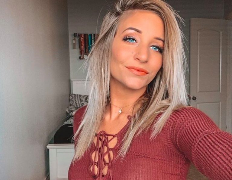 Netflix Cheer Instagrams These are the Navarro cheerleaders' Instagrams