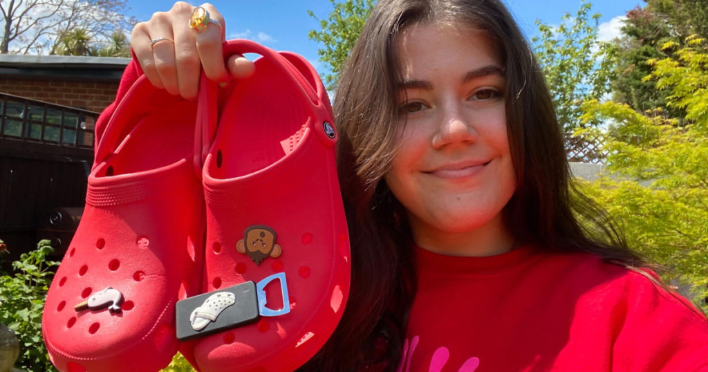 Crocs colour