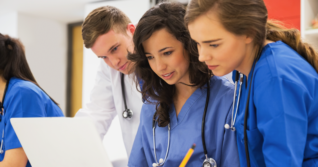 medicine-courses-10-grand-thousand-pounds-oversubscribed-a-level-results-day