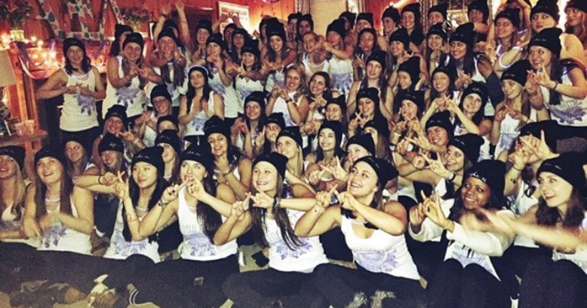 The Buzz Is Real! A Sorority Mom'S Guide To Rush! (Lifetime Show) - dlr4car