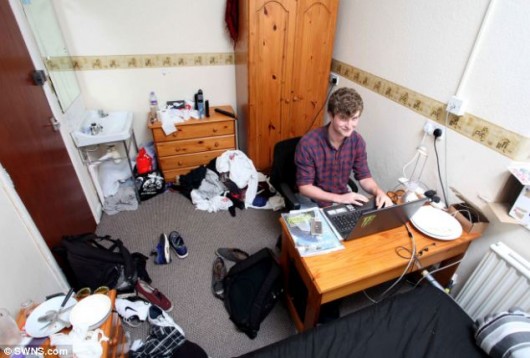 bloke in his room
