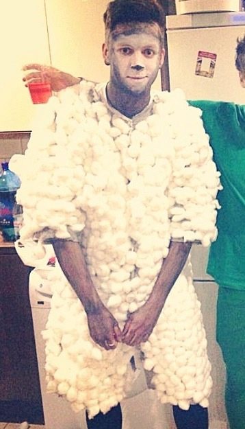 RPY_SHEEP_COSTUME_FIRE_01