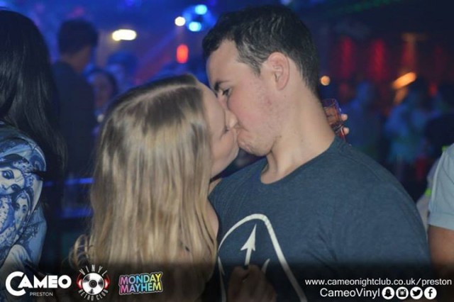awkward-kiss-2