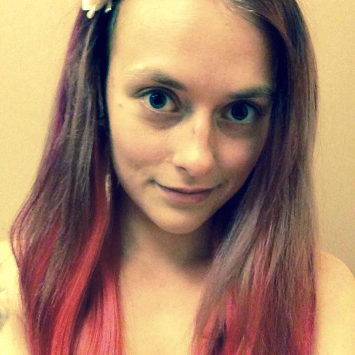 21-year-old Sophie wants to bring the cards to the UK
