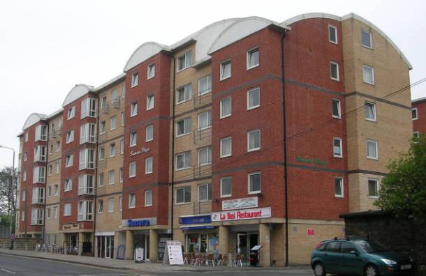 16 of the properties owned by the Muslim Brotherhood were in Samara Plaza in Leeds