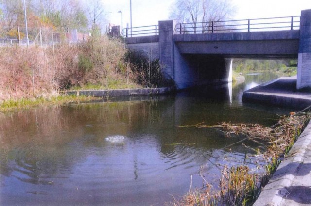 Forth and Clyde canal at Cleveden Road, where Pacteau threw the spanner