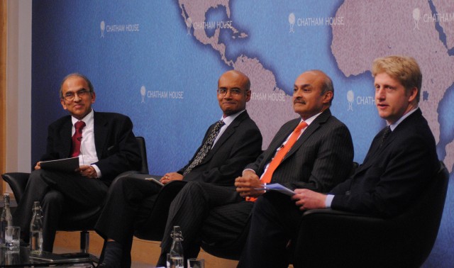 Vijay_Joshi,_Dr_James_Chiriyankandath,_Manvinder_Singh_Banga_and_Jo_Johnson_MP_(left_to_right)_(8250197392)