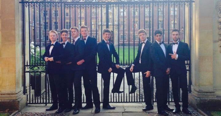 An entire group of fitties
