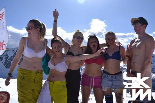 ski trip girls tits
